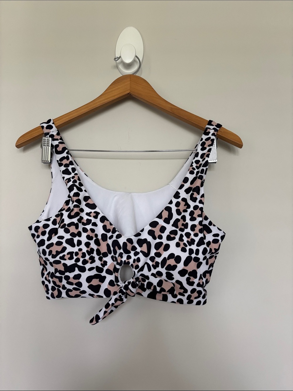 BeachSissi Keyhole Animal Print Bikini atop Sz XL NWT